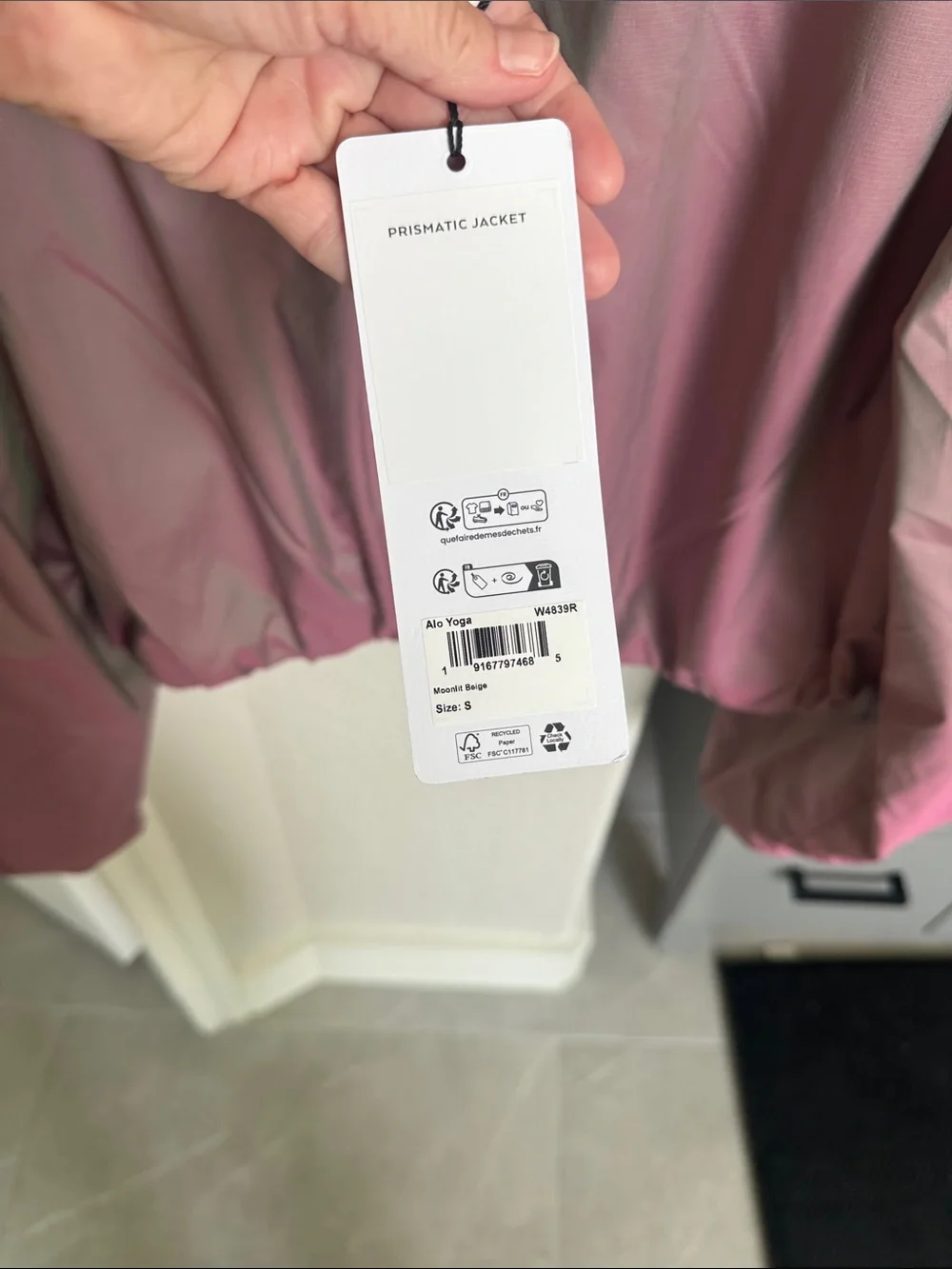 ALO Yoga lightweight iridescent